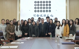 嵩山文化专家吕宏军教授应邀为大象传媒
留学生作“二十四节气”专题讲座